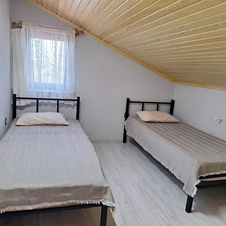 Chalet Beratourizm *
